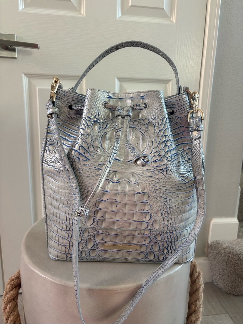 Brahmin | Marlowe Bucket Bag Eggshell Melbourne | Blue and Silver | Like New - Picture 2 of 8